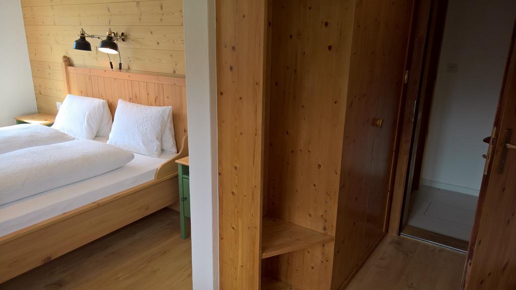 B&B Chasa Arfusch Ardez Bagian luar foto