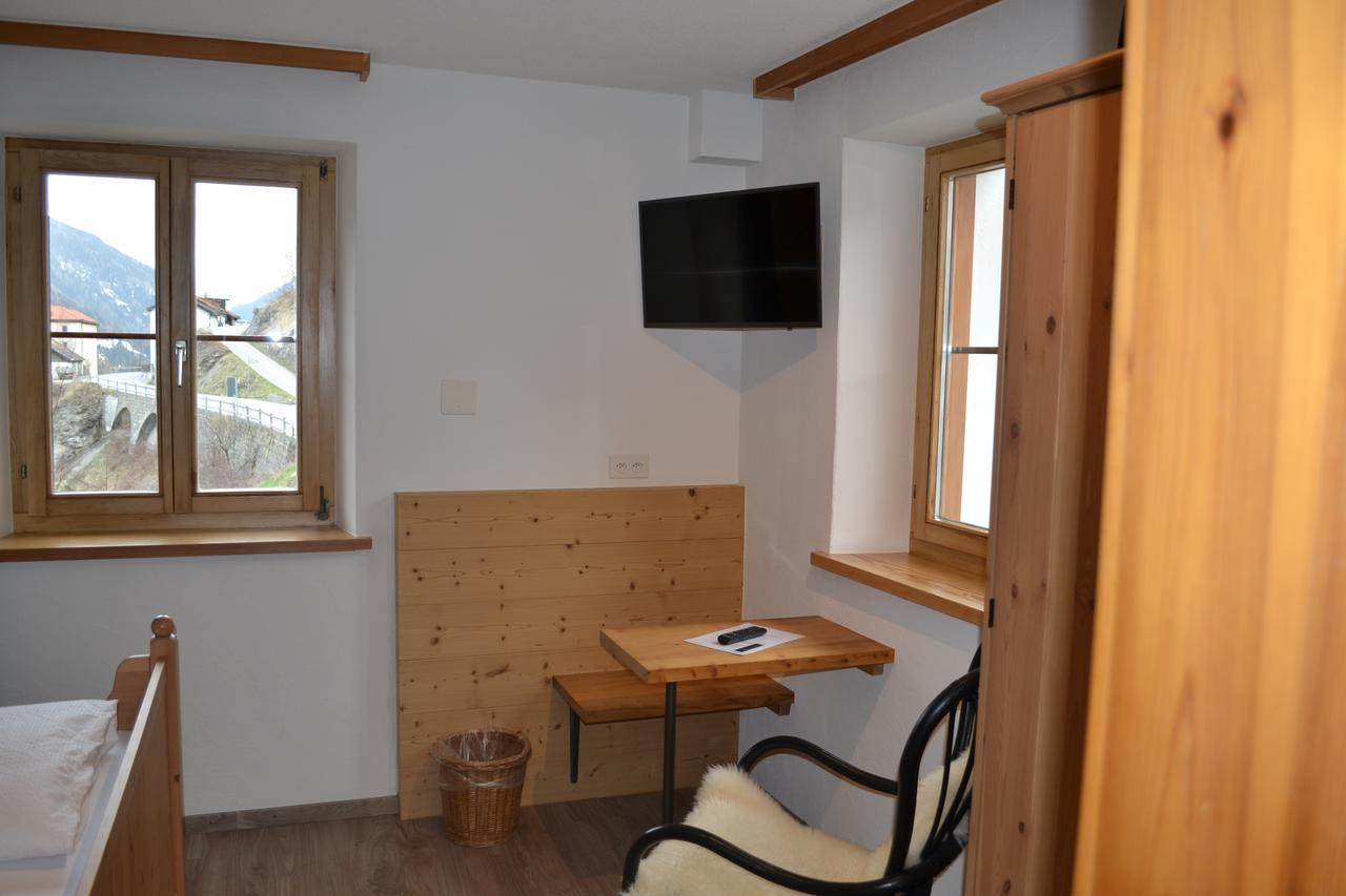 B&B Chasa Arfusch Ardez Bagian luar foto