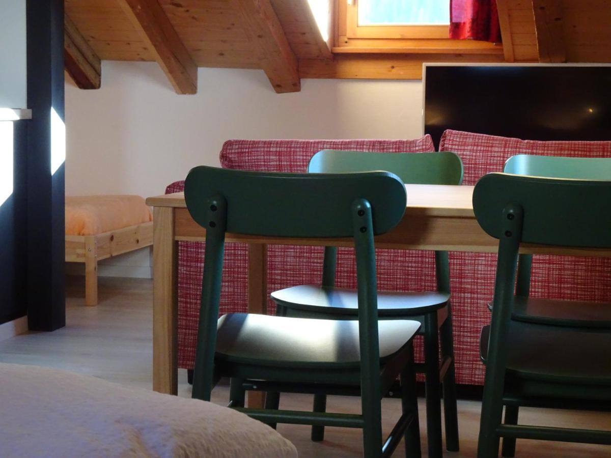 B&B Chasa Arfusch Ardez Bagian luar foto